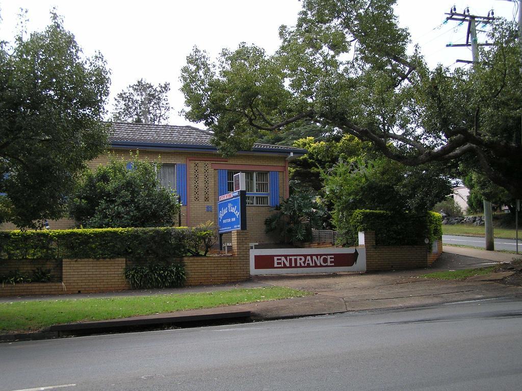 Blue Violet Motor Inn Toowoomba Esterno foto