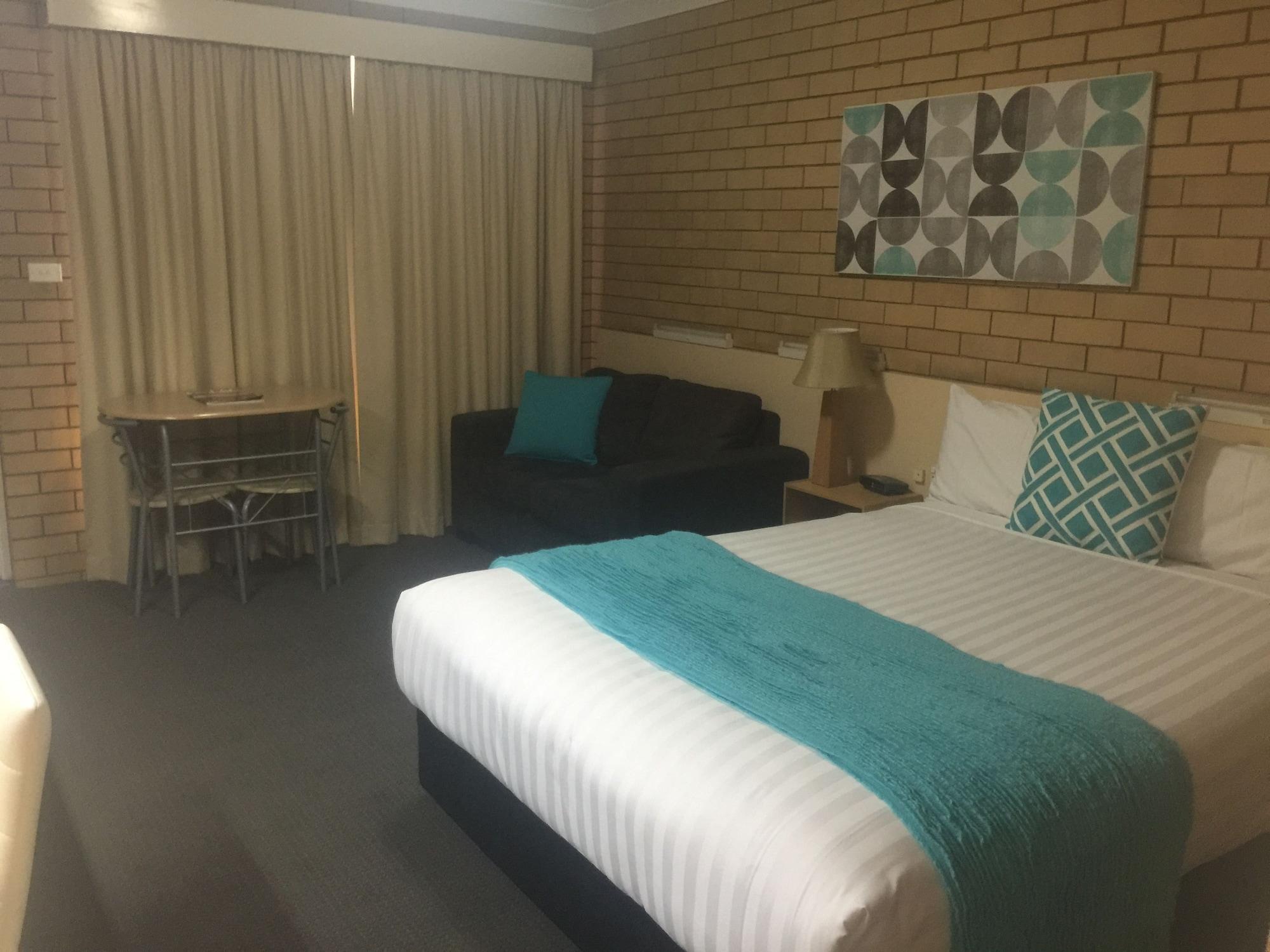 Blue Violet Motor Inn Toowoomba Esterno foto